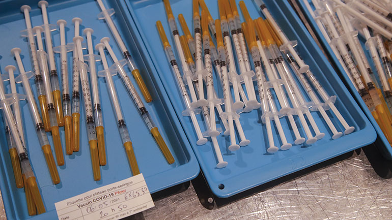 Αυστρία: Ο καγκελάριος και ο υπ. Υγείας υποστηρίζουν την άρση της πατέντας για τα εμβόλια κατά της Covid-19